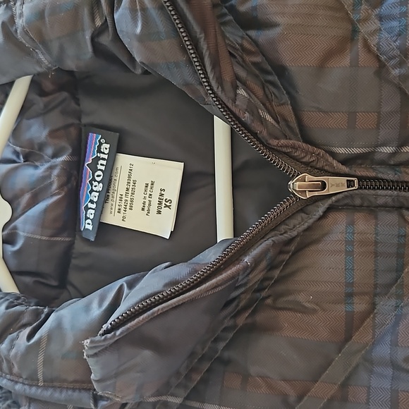 Patagonia Down With It Vest in Headlands Plaid - Picture 2 of 4